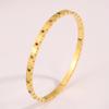 Pulsera de Acero de Titanio con Diamantes Cuadrados de Colores, Color Dorado, Pulsera Sólida y que No se Desvanece para Mujer, Pulsera de Lujo Ligero de Moda de Gama Alta al por Mayor