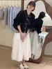 Chaqueta corta de mezclilla para mujer, nueva versión coreana otoño 2026, holgada vintage, tacto de alta gama, top chaqueta petite para mujer