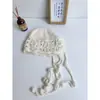Producto Nuevo, Estilo Nuevo Sombrero para Niños, Sombrero de Lana con Diseño de Flor Hueca para Otoño e Invierno, Gorro de Punto con Protección para las Orejas para Niñas, Gorro de Punto para Bebé Niña