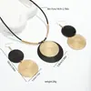 Collar y pendientes de moda transfronterizos TEMU más vendidos con colgante de disco grande, únicos y extravagantes, con un tacto de alta gama y lujoso, diseño de colgante largo