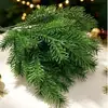 Suministro Especial Transfronterizo Navidad PE Nuevo Estilo Árbol de Navidad Simulación 9 Ramas Agujas de Pino Ramas de Pino Arreglo Floral Adorno de Escritorio Decoración