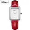 Reloj cuadrado con cinturón de cuero para mujer, reloj fino e impermeable para mujer, reloj de cuarzo de moda sencillo con tres pines y pequeño cuadrado.