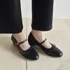 Sapatos Mary Jane de couro bovino de alta qualidade com salto antiderrapante, fecho de uma tira, detalhe de laço, coleção outono 2026, salto médio grosso, bico redondo, sapatos de couro genuíno