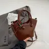Bolsa Vermelha Feminina 2026 Nova Bolsa de Casamento de Outono High-End Leve Luxo Nicho Casamento Noiva Madrinha Bolsa de Balde