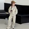 Conjunto deportivo de primavera y otoño para niñas, colección de otoño 2026, nuevo conjunto casual de dos piezas elegante y moderno para niñas mayores