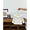 Jaqueta infantil acolchoada de algodão para meninas, outono e inverno, quente e grossa, estilo coreano, casaco de algodão floral com gola redonda, tema floresta para bebê menina
