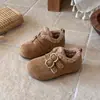 Sapatos Birkenstock para Meninas Estilo Coreano Outono/Inverno Novidades Sapatos de Couro Retrô para Crianças 2026 Mocassins Quentinhos para Bebês