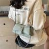 Bolsa Pequena Estilo Western de Luxo para Mulheres 2024 Popular Nova Tendência Coreana Versátil Bolsa Transversal Moda Retrô Pequena Quadrada