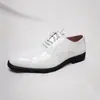 Zapatos de cuero para hombre, transfronterizos, para todas las estaciones, blancos, brillantes, de punta fina, modernos, formales, business casual, disponibles en tallas grandes, zapatos Derby, versátiles