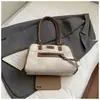 Bolso de Hombro Único de Gran Capacidad de Moda para Mujer, Versátil para Primavera y Verano, Nuevo Modelo 2026, Bolso Sencillo de Nicho para Debajo del Brazo para Damas, Adecuado para el Trabajo y los Viajes Diarios