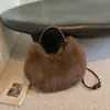 Nuevo bolso de hombro simple para mujer estilo commuter de otoño, bolso de mano de felpa de moda 2026, bolso cruzado versátil para debajo del brazo