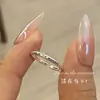 Hakunamatata Sueño Despreocupado Se Hace Realidad Anillo de Cola Retro Teñido de Negro Anillo para Dedo Meñique Elegante y de Alta Gama