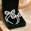 Brincos Europeus de Moda Estilo Transfronteiriço Princesa Fugitiva Pequena Pérola Laço, Luxo Leve, Compactos, Versáteis, Presente para Namorada, Presente de Feriado