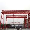 Ingeniería de carreteras y puentes Grúa pórtico de funcionamiento estable especial Marco de construcción de carreteras y puentes Máquina elevadora de vigas de soporte de carga fuerte
