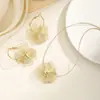 Collar Colgante con Forma de Flor y Juego de Pendientes de Lujo Ligero Transfronterizo, Exquisito y Compacto Juego de Joyería Versátil para Mujer Regalo