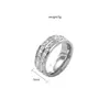 Anillo Geométrico de Acero de Titanio Estilo Coreano Estrella Completa Doble Fila Completo Diamante Resistente al Desgaste Anillo de Pareja Nicho de Gama Alta Anillo para el Dedo