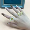 Nuevo Anillo de Mariposa Exquisito Dulce Bronceado de Colores Anillo de Crisantemo Multicolor de Lujo Ligero Dopamina Venta al por Mayor
