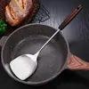 Espátula de acero inoxidable cuchara para sopa cocina mango de madera engrosado pala para saltear cuchara pala para el hogar juego de utensilios de cocina venta al por mayor