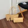 Bolso de Mano Tejido Hueco para Mujer 2026 Nuevo Otoño Gran Capacidad Lujo Ligero Nicho Moda Casual Bolso de Hombro