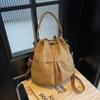 Bolso de Relajación Transfronterizo para Mujer 2025 Nuevo Bolso Bandolera de Hombro Versátil Popular Bolso Cubo Portátil Mochila