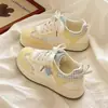 Zapatos Blancos de Dibujos Animados con Estrellas de Venta Caliente para Mujer 2026 Otoño Estilo Coreano Punta Redonda Patchwork de Cuadros Suela Suave Versátil para Estudiantes Deportivo