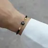 Pulsera Unisex Ajustable Estilo Europeo y Americano Letras Inglesas A-Z Pulsera de Letra Inicial Chapada en Oro con Concha Negra