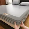 2026 modelo nuevo individual y doble lavable colchoneta enfriadora para dormitorio de estudiante colchoneta de ratán de hielo bordada juego de tres piezas de sábana para cama