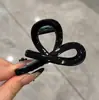 Agarra Firmemente y No ResbalaPinza para el Cabello para Mujeres con Cabello Fino, Nuevo Modelo 2025, Pinza Tiburón Mediana de Gama Alta para Peinados Semirecogidos