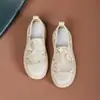 Sapatos de Pescador 2026 Verão Novo Estilo Malha Respirável Slip-On Planos Tamanho Grande Sapatos Femininos 41 a 43