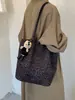 Bolsa Transfronteiriça Casual Retrô de Grande Capacidade com Estampa de Leopardo Estilo Preguiçoso Bolsa de Ombro Feminina Outono 2026 Nova Bolsa de Ombro Único para Mãe e Filho