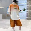 Roupas Infantis Camiseta de Manga Curta para Meninos Roupa de Verão 2026 Novo Estilo Crianças Tamanhos Médio e Grande Tops Infantis Estilo Verão Meninos Versátil Verão Tendência Camisetas