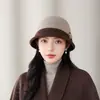 Novos chapéus de outono e inverno para mulheres de meia-idade e idosas, chapéus de pescador de retalhos de lã, chapéus de tricô modernos, casuais e quentes