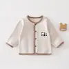Blusas de manga larga para niños y niñas, ropa exterior de primavera y otoño para bebés, cárdigans para niños pequeños para salir, ropa exterior simple Clase A para niños pequeños