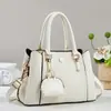 Nova Bolsa Risca Colorida Sólida de Alta Qualidade Simples Versátil para Sogra Bolsa de Ombro Único Bolsa Transversal Textura Transfronteiriça Grande Capacidade Bolsa Transfronteiriça Macia