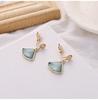 Brincos de gota d'água em formato de leque, elegantes e simples, de cristal de gelo azul, da moda coreana, para mulheres, todos os tipos de brincos com pedra olho de gato, com presilhas para orelha