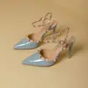 Sapatos de Salto Alto com Sensação de Luxo de Alta Qualidade 2026 Verão Novo Estilo Europeu e Americano Bico Fino Salto Agulha Sandálias Fechadas com Tira de Tachas para Mulheres