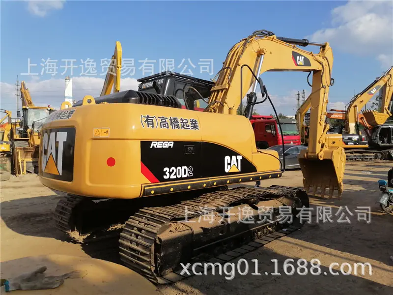 cat 320 excavator (4)
