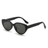 Gafas de sol de moda con montura pequeña, estilo ojo de gato, con protección solar, lentes de nailon pequeñas y protección UV para mujer.