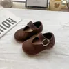 Zapatos Mary Jane Infantiles Retro Primavera y Otoño 2025 Niños Pequeños y Medianos Velcro Niñas Zapatos Pequeños de Piel Corte Bajo Bebé Punta Redonda Zapatos Individuales