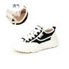 Tênis de Lona Estilo Novo Feio-Fofo para Mulheres Primavera 2026 Novos Tênis Casuais de Sola Grossa para Mulheres Moda Feminina Versátil Sapatos Brancos Mulheres