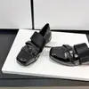 Sapatos Mary Jane Quadrados Estilo Retro Francês para Mulheres 2026 Novo Estilo Patchwork Velcro Sapatilhas Mocassins Casuais