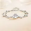 Pulsera de Trébol de Cuatro Hojas para Mujer que Calienta el Corazón, Pulsera de Doble Capa de Lujo Ligero de Nicho, Regalo de San Valentín para Novia
