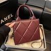 2025 Nueva Moda Primavera Nuevo Bolso Tote Acolchado Estilo Ins de Gran Capacidad Bolso de Hombro Cruzado para Mujer