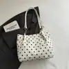 Bolso de Tote de Lunares Estilo Perezoso Simple Nuevo para Mujer Bolso Versátil de Alta Gama para Axila Corduroy de Mano Bolso de Hombro Único para Viaje