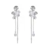 Pendientes de Flor Larga con Borlas Estilo Coreano y Circonita, Clips para Orejas de Espiral Antimosquitos, Pendientes Dulces y Elegantes de Lujo Ligero de Nicho de Gama Alta