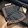 Novo Lenço de Alta Qualidade em Verde, Lenço de Seda Sintética com Toque Luxuoso, Padrão Paisley, Estilo Coreano, Design para Primavera e Outono