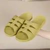 Estoque Disponível para Roupas de Verão Femininas com Solado Grosso, Novo Modelo para Mães, Resistente ao Desgaste, Diário, Antiderrapante, Solado Macio, Casual Macio e Confortável