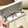 Nuevas Gafas Planas Anti-Luz Azul para Mujeres con Rostros Cuadrados y Redondos, Efecto Adelgazante, Se Pueden Adaptar Lentes de Graduación, Monturas de Gafas Ultra Ligeras