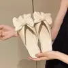 Zapatillas con diadema de lazo para mujer, nuevo estilo verano 2025, look de cuento de hadas, perfectas con vestidos, sandalias planas de boca de pez