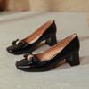 Zapatos de tacón alto con punta cuadrada y tacón grueso y zapatos de vit baja 2025 primavera nuevos zapatos para mujer talla grande zapatos de tacón medio franceses con lazo